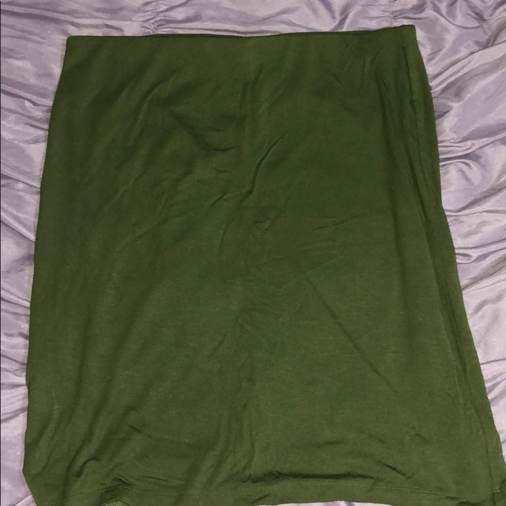 Green pencil skirt